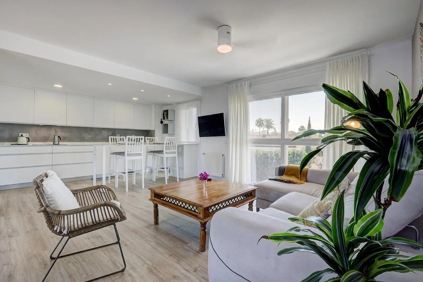 Bright Penthouse With Swimming Pool In Marbella Apartment Spain