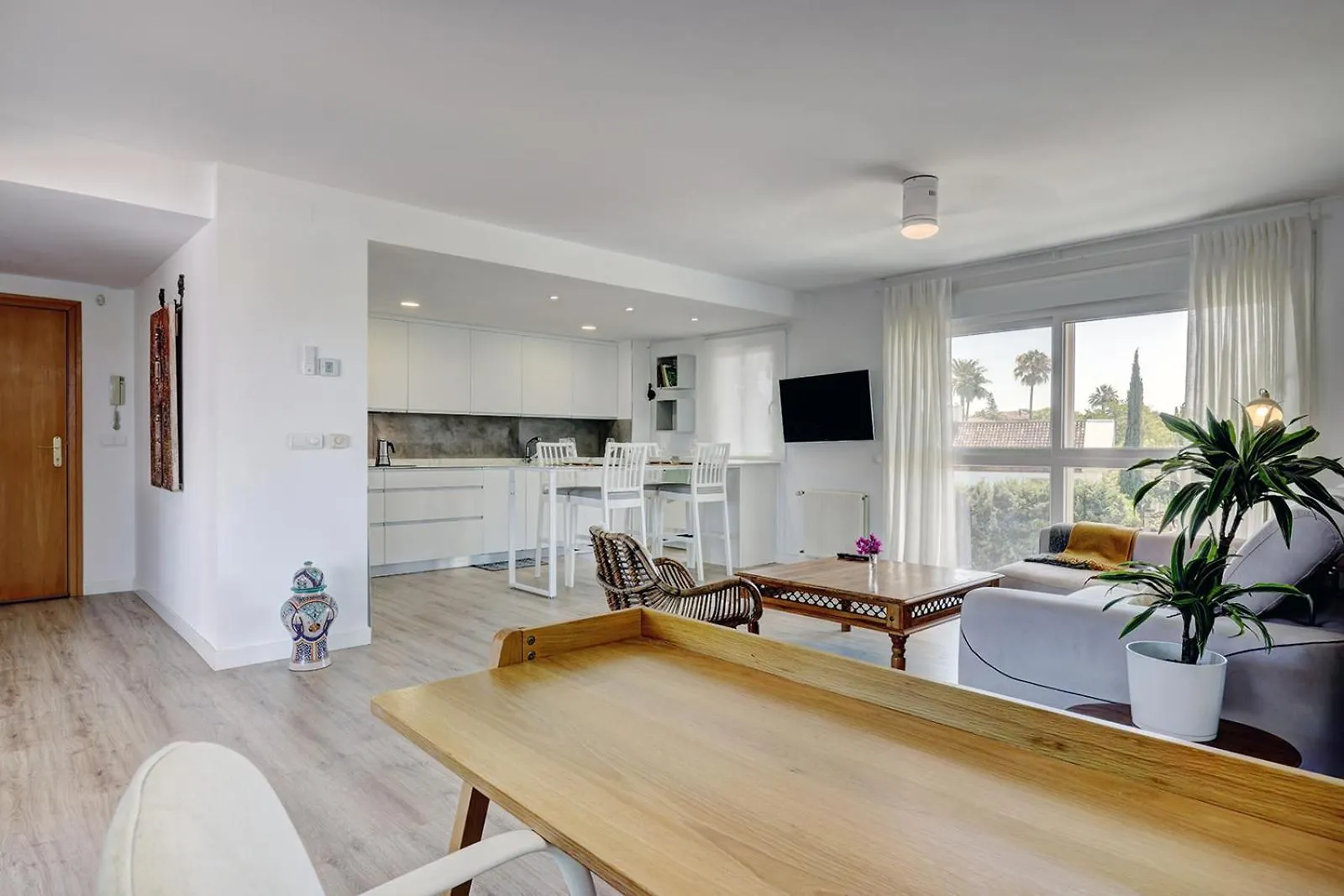 Bright Penthouse With Swimming Pool In Marbella Apartment
