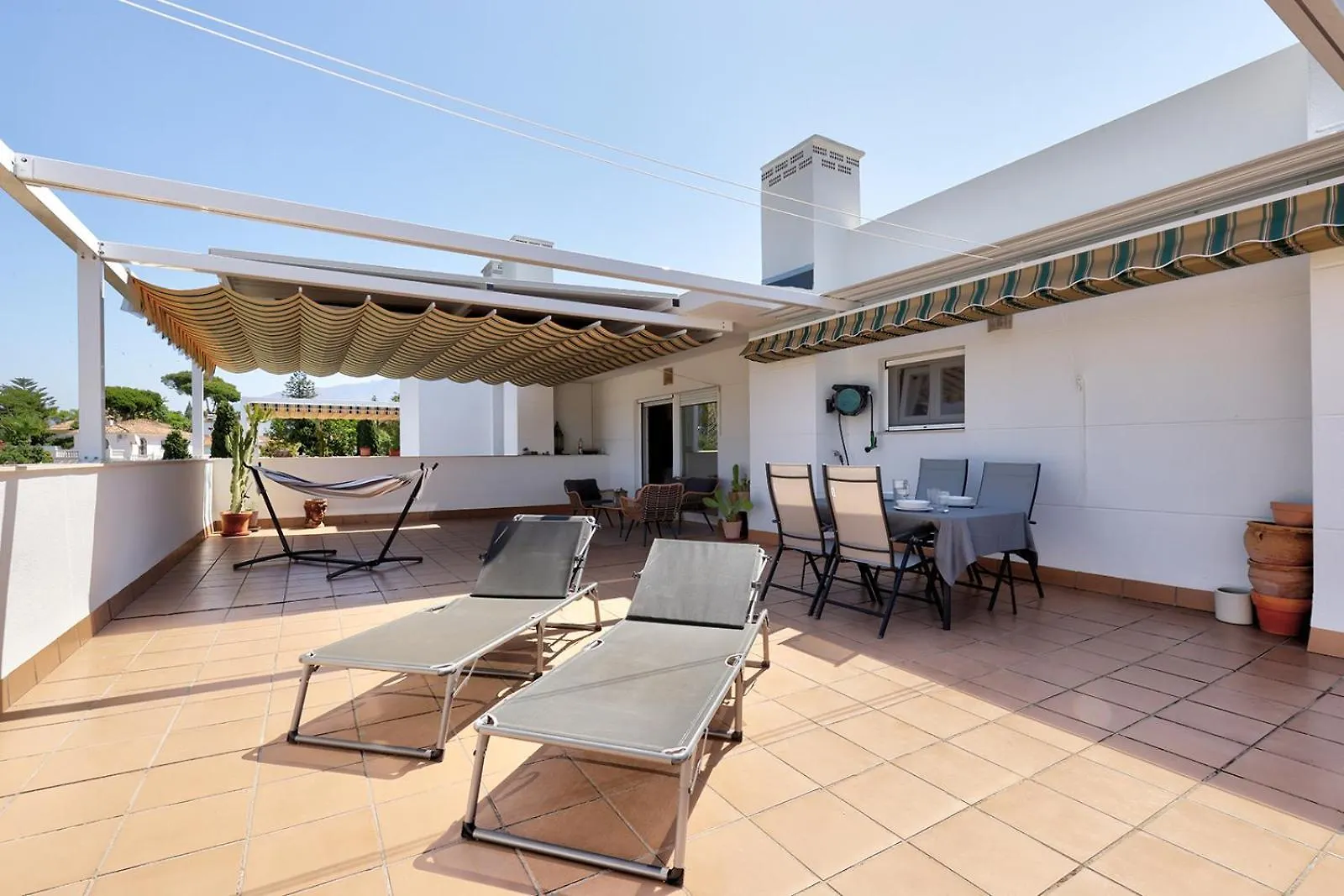 Bright Penthouse With Swimming Pool In Marbella Apartment