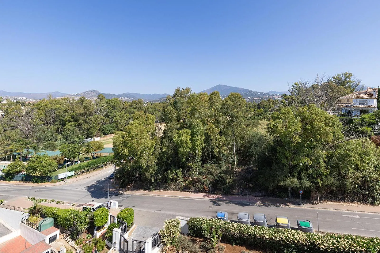 Bright Penthouse With Swimming Pool In Marbella Apartment