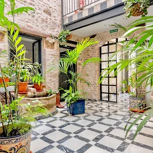 Dreams Of Old Town Apartment